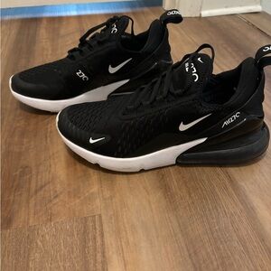 Nike Black 270’s